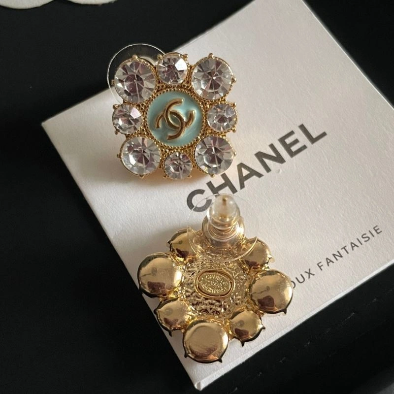 Chanel Earrings Lightweight 228723