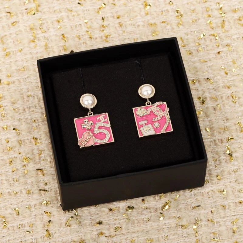Unisex Chanel Earrings 228690