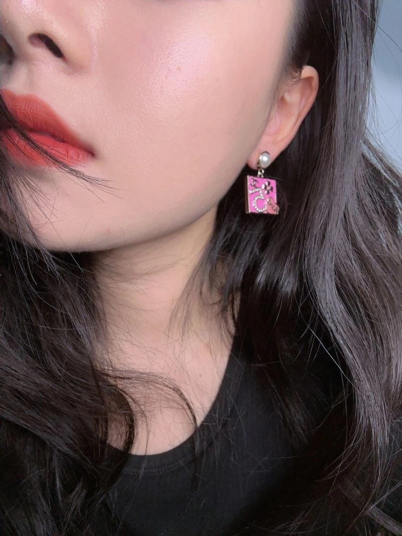 Unisex Chanel Earrings 228690
