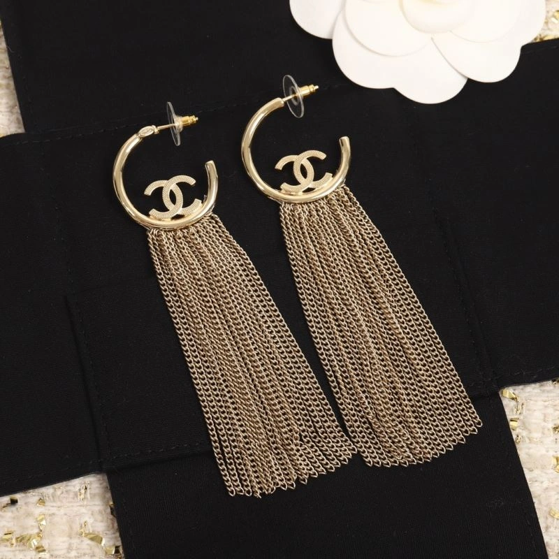 Chanel Earrings Cozy 228712
