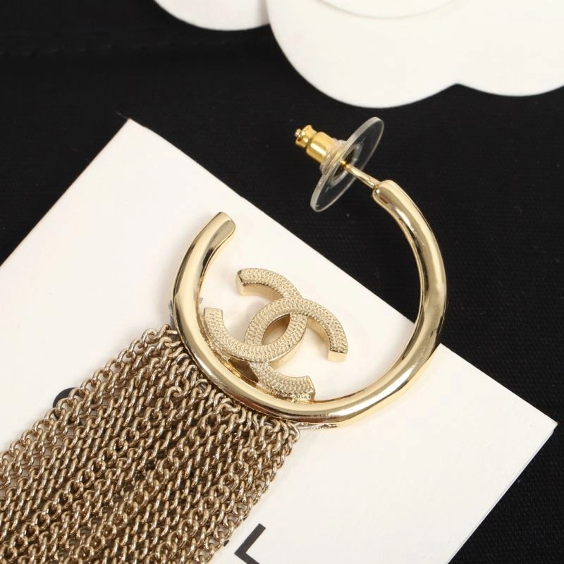 Chanel Earrings Cozy 228712