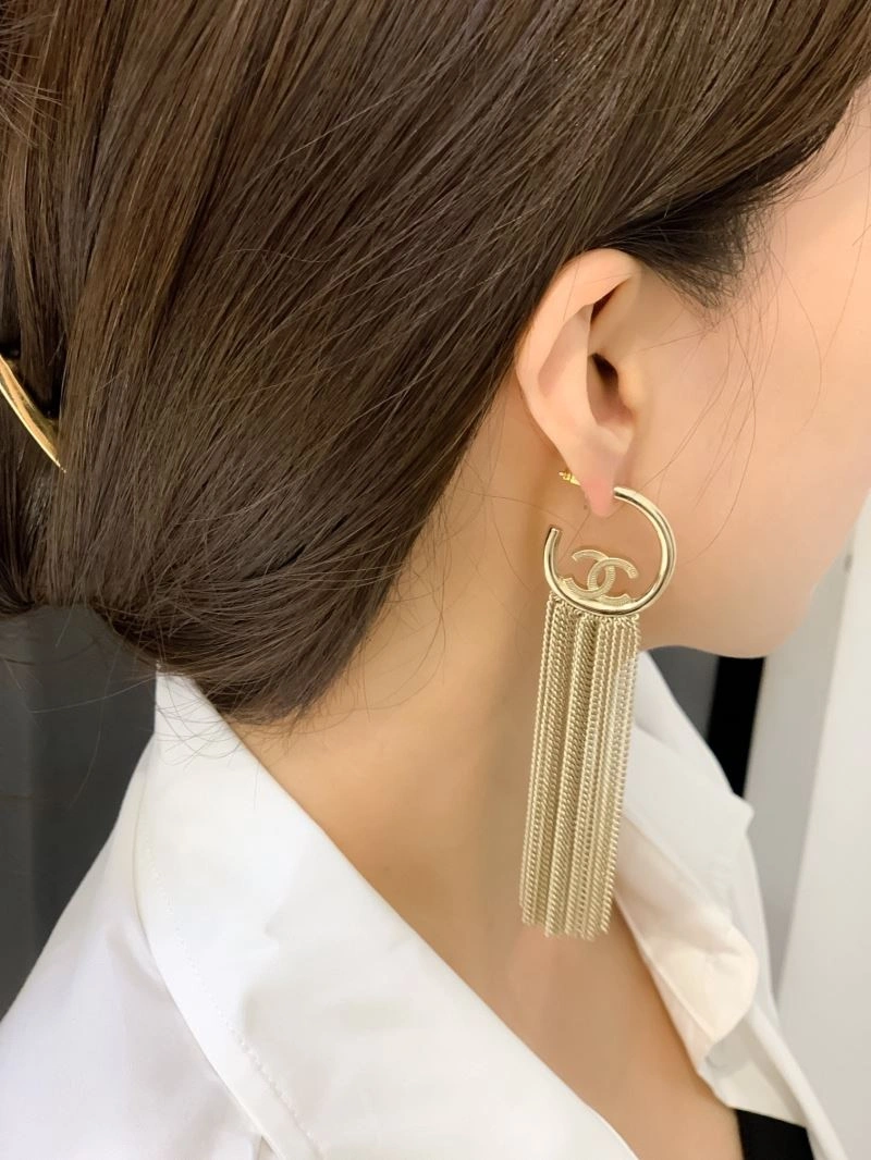 Chanel Earrings Cozy 228712