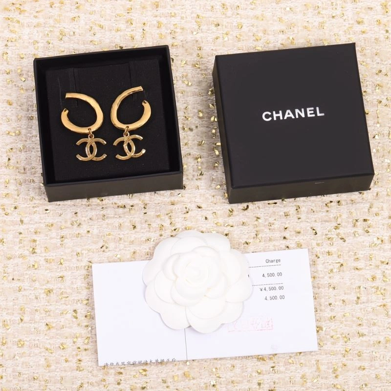Chanel Earrings Soft 228684