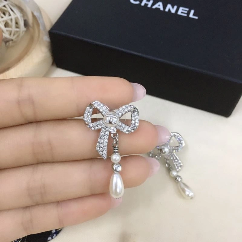 Effortless Chanel Earrings 228781