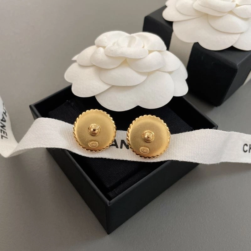 Chanel Earrings Breathable 228704