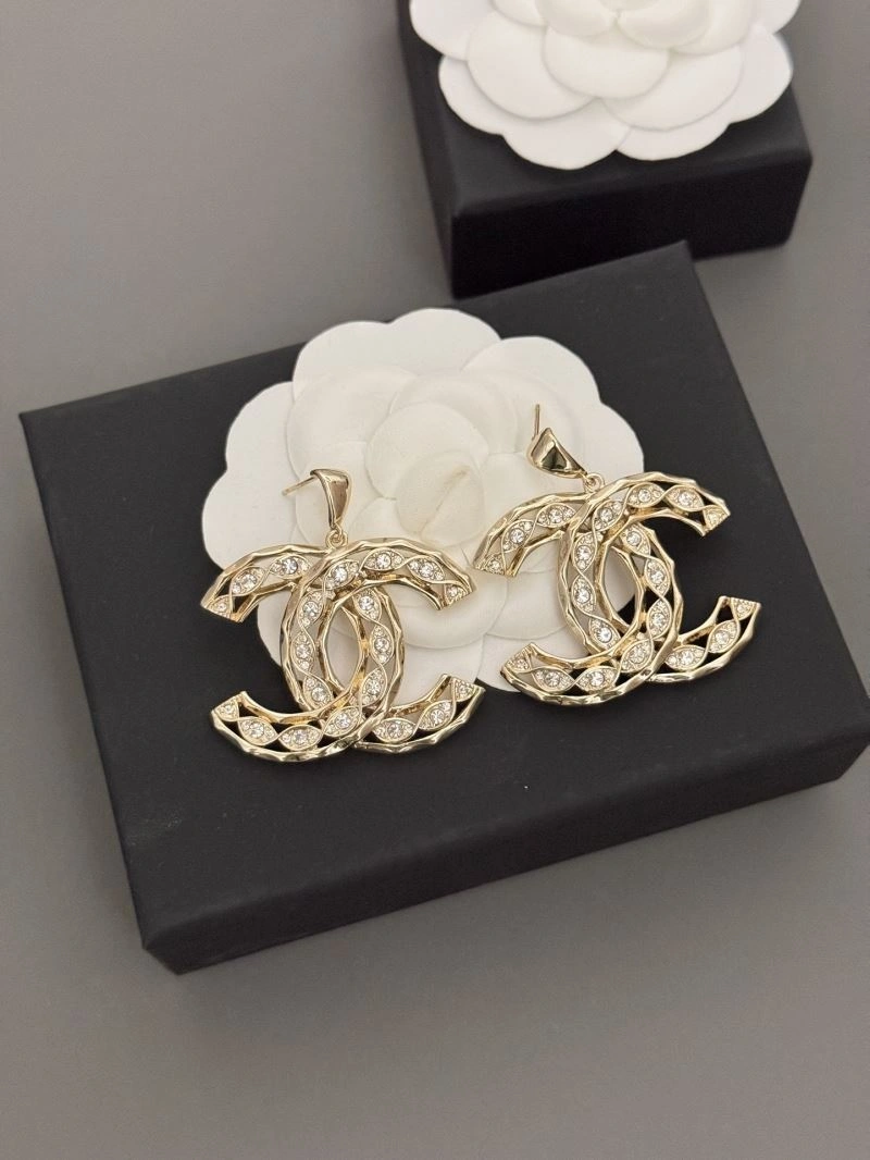 Chanel Earrings Practical 228680