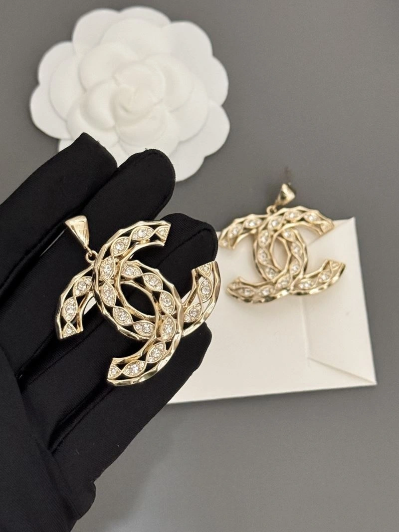 Chanel Earrings Practical 228680