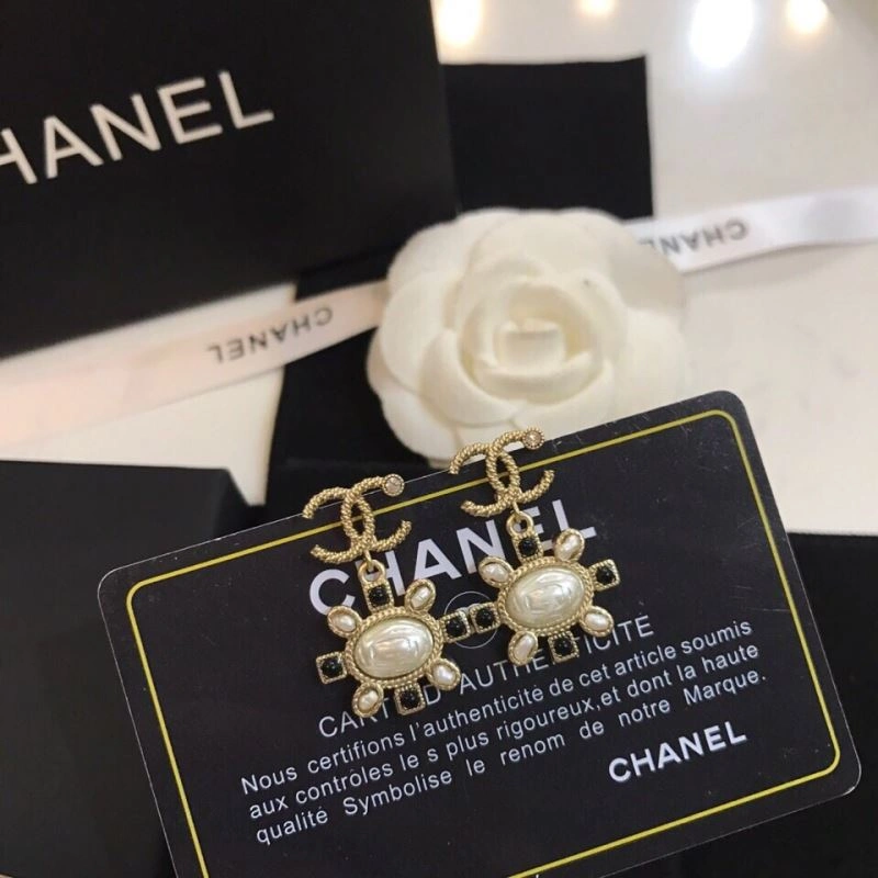 Chanel Earrings Minimalist 228702