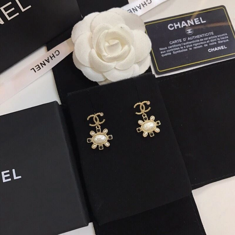 Chanel Earrings Minimalist 228702