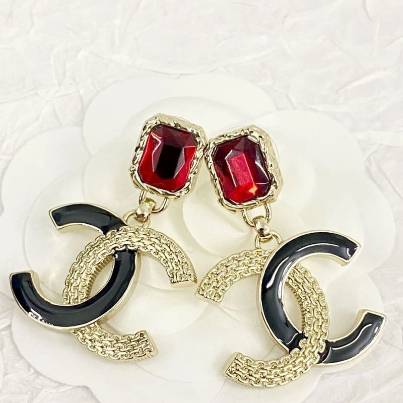 Cozy Chanel Earrings 228127
