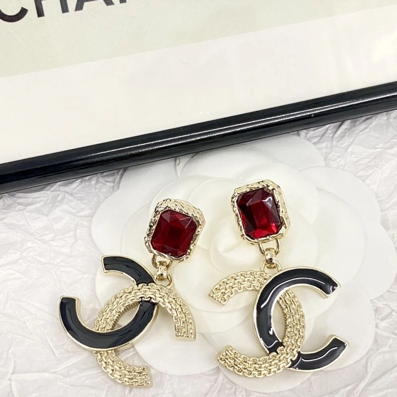 Cozy Chanel Earrings 228127