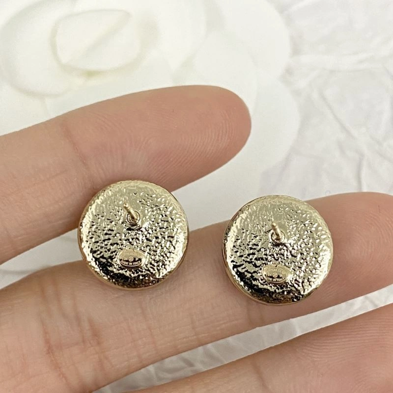 Comfortable Chanel Earrings 228086