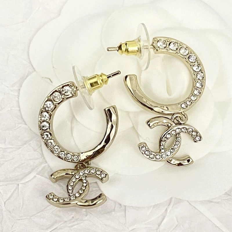 Chanel Earrings Functional 228077