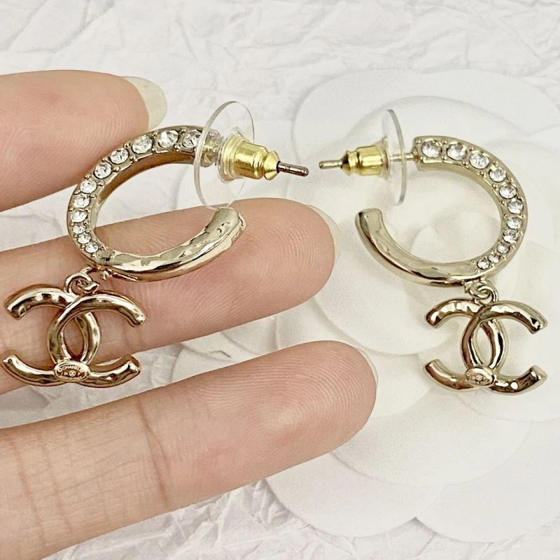 Chanel Earrings Functional 228077