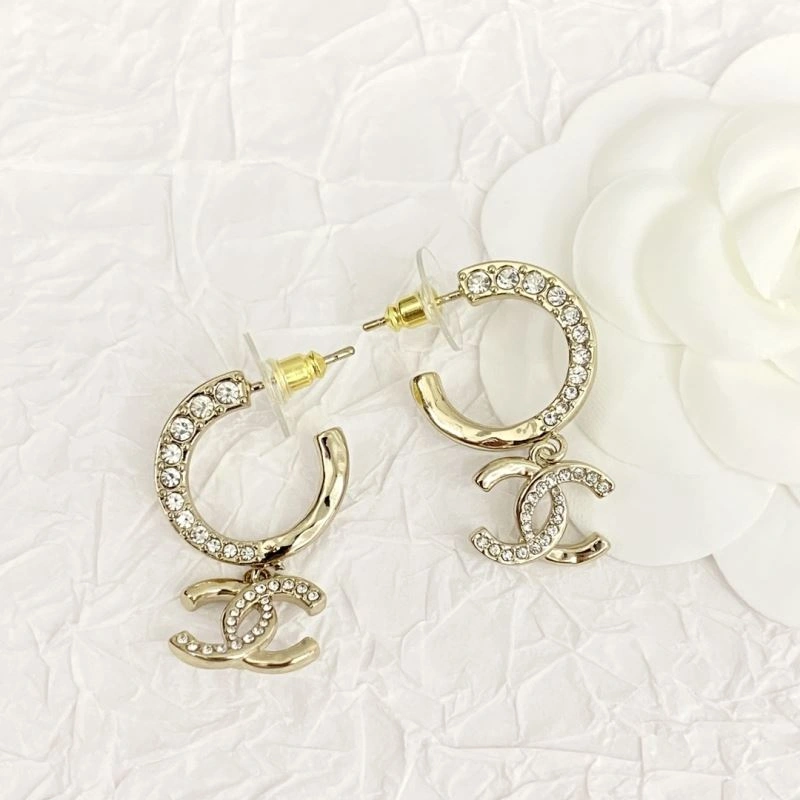Chanel Earrings Functional 228077