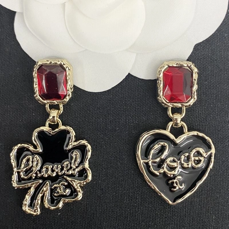 Elegant Chanel Earrings 228066