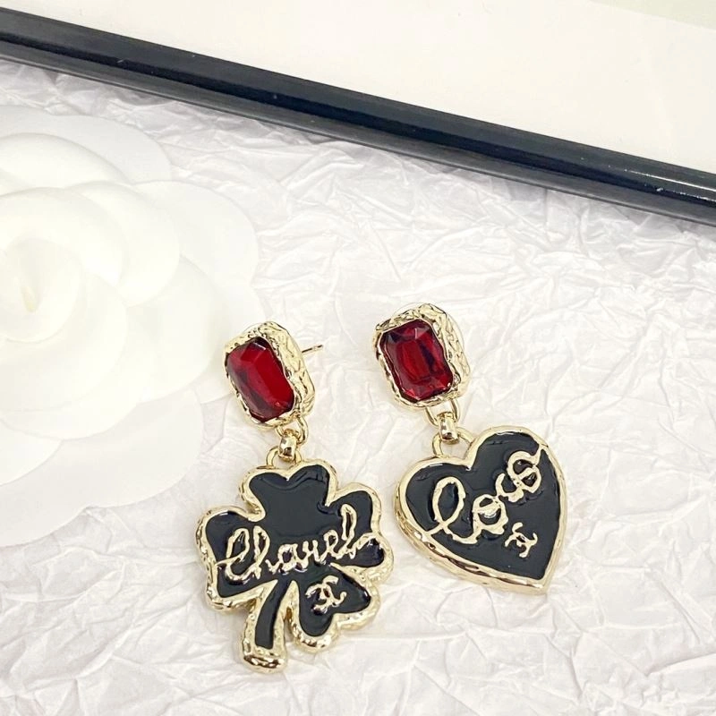 Elegant Chanel Earrings 228066