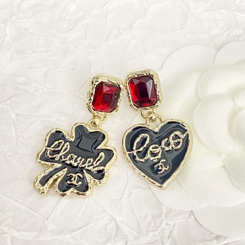 Elegant Chanel Earrings 228066