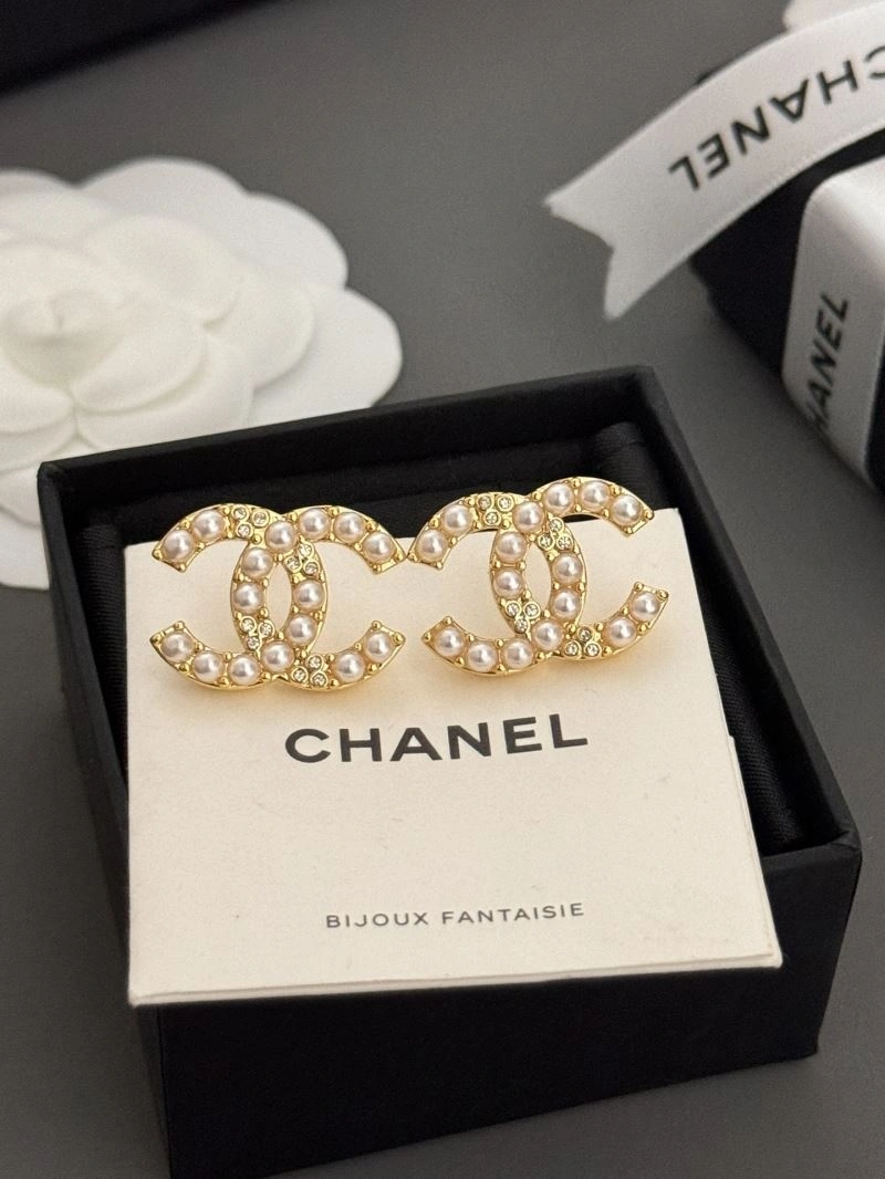Trendy Chanel Earrings 228145
