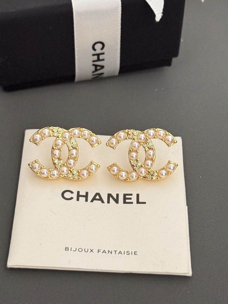 Trendy Chanel Earrings 228145