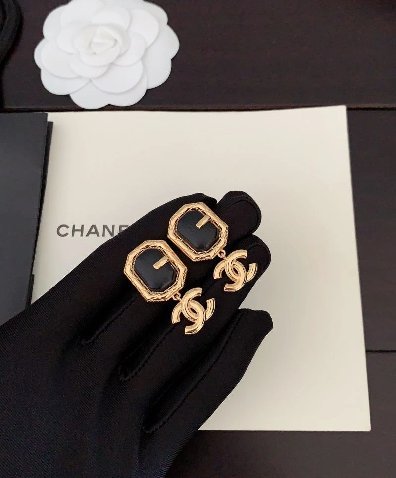 Tailored Chanel Earrings 228085