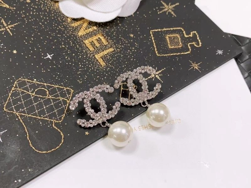 Youthful Chanel Earrings 228071