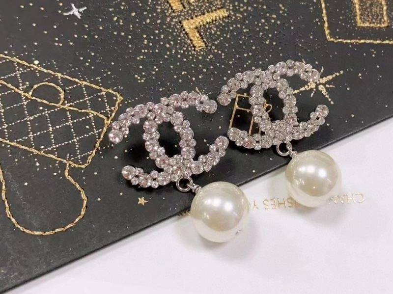 Youthful Chanel Earrings 228071
