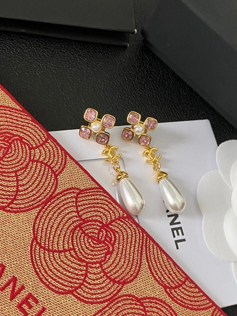 Comfortable Chanel Earrings 228042