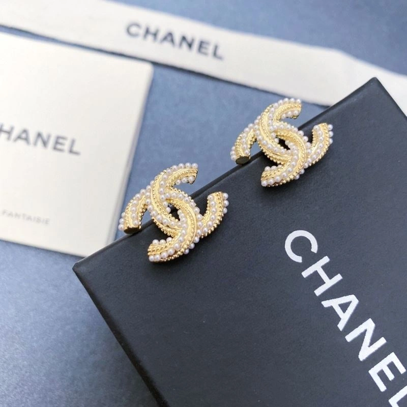 Chic Chanel Earrings 228045