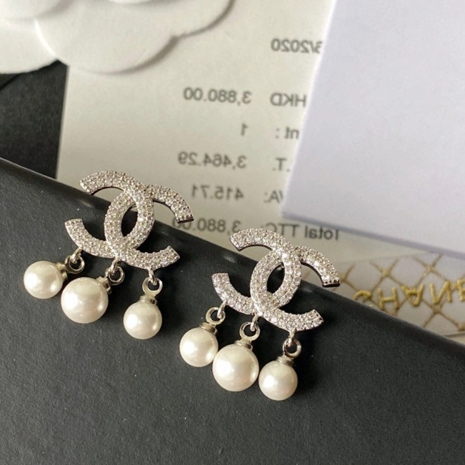 Chanel Earrings Elegant 228072