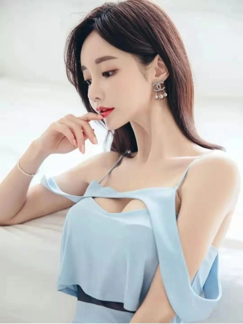 Chanel Earrings Elegant 228072