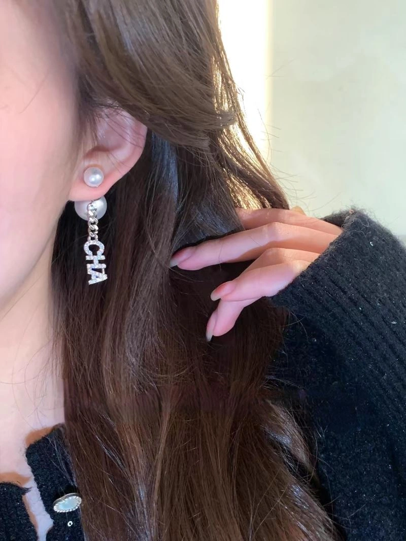 Seasonal Chanel Earrings 228120
