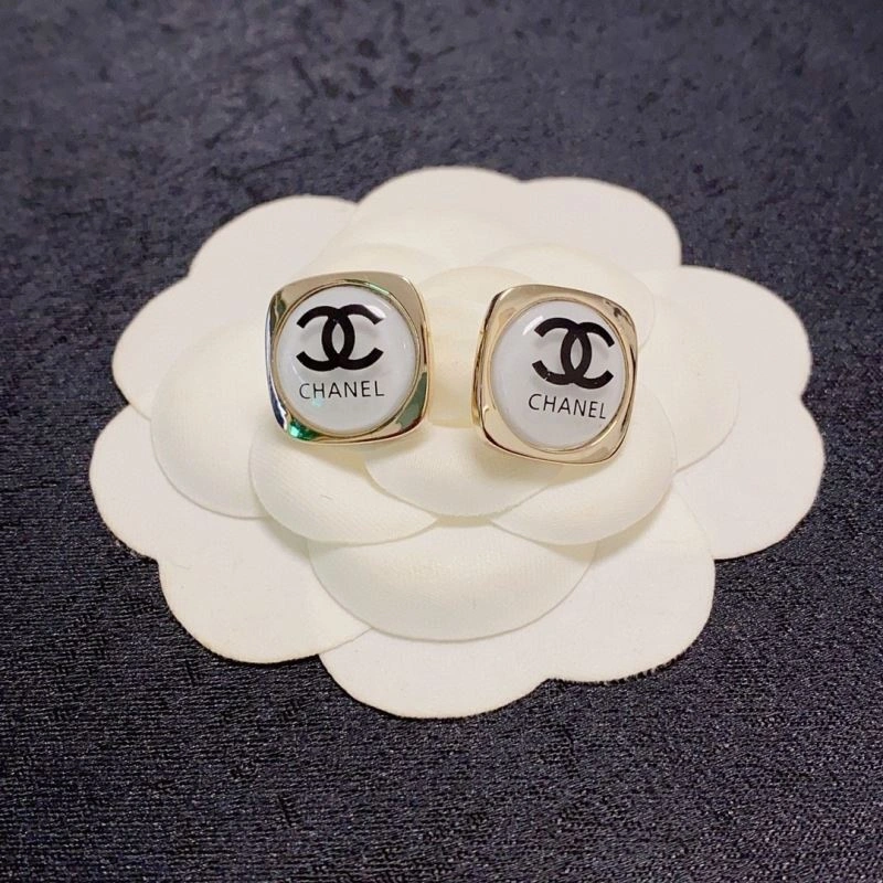 Chanel Earrings Compact 228046