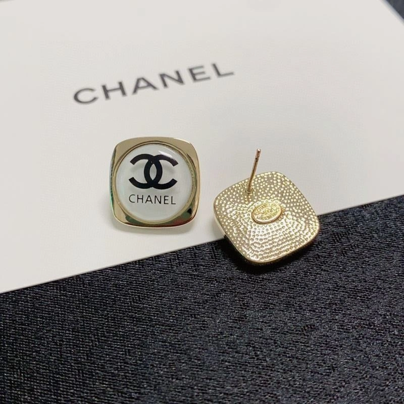 Chanel Earrings Compact 228046