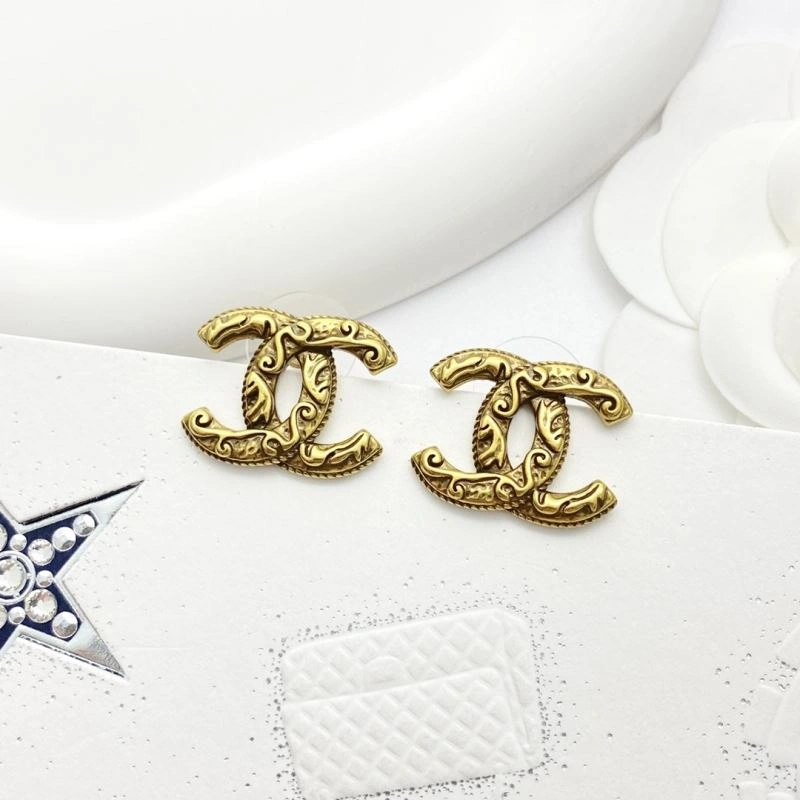 Affordable Chanel Earrings 228060