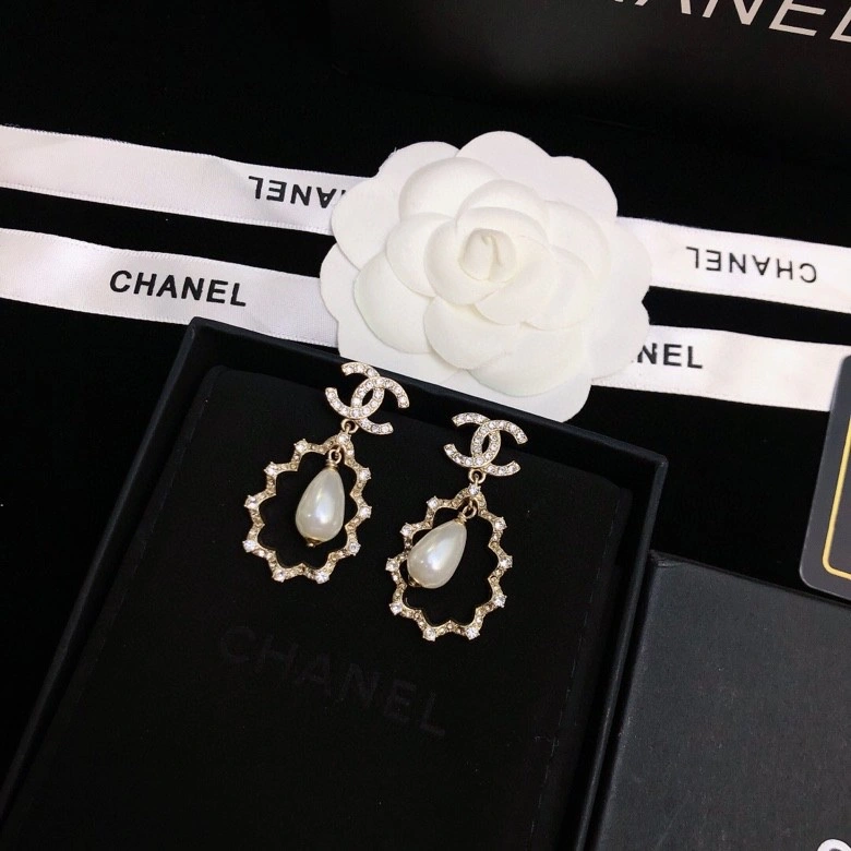 Chanel Earrings Flexible 228067