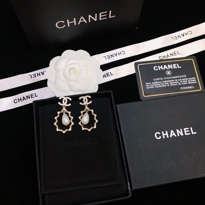 Chanel Earrings Flexible 228067