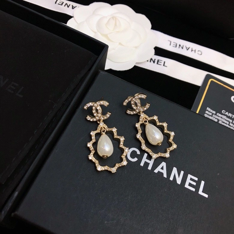 Chanel Earrings Flexible 228067