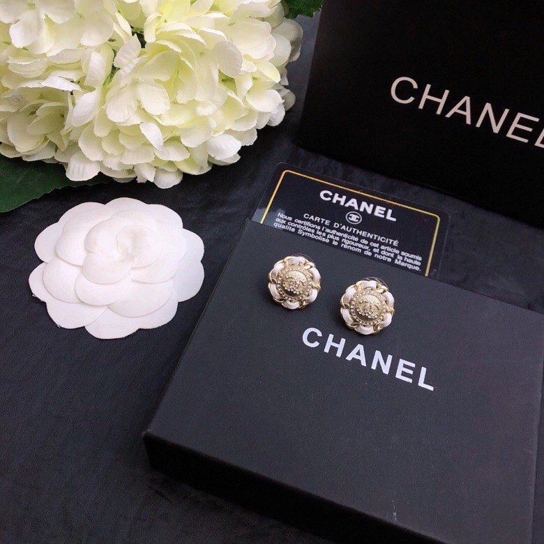 WrinkleFree Chanel Earrings 228036