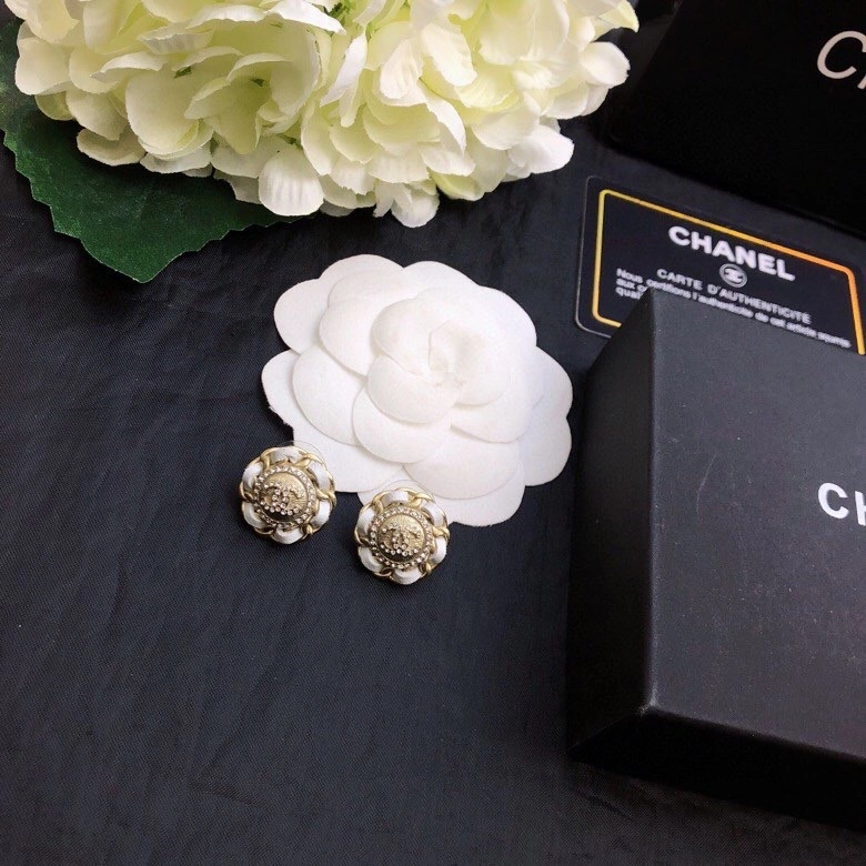 WrinkleFree Chanel Earrings 228036