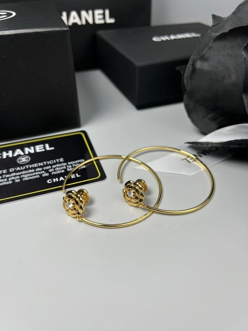 Chanel Earrings Flexible 228035
