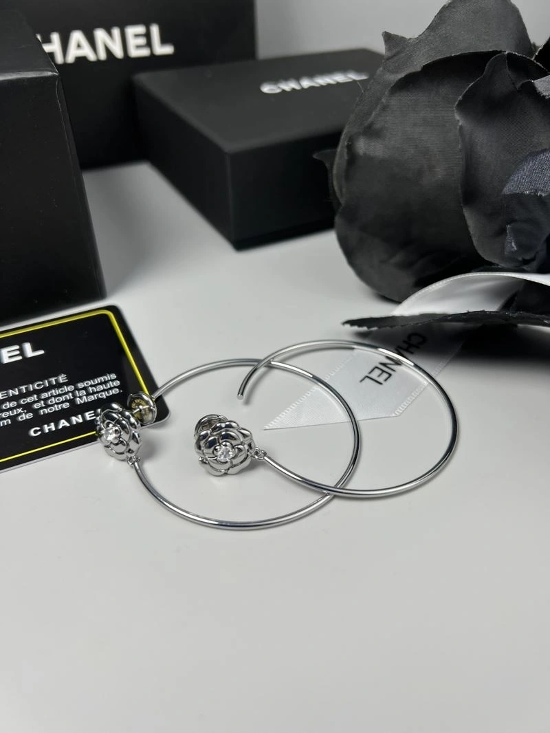 Chanel Earrings Flexible 228035