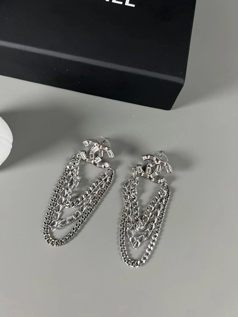 Chic Chanel Earrings 228028