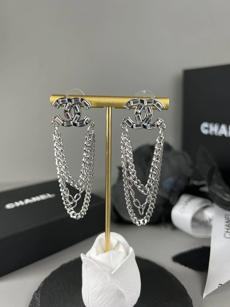 Chic Chanel Earrings 228028