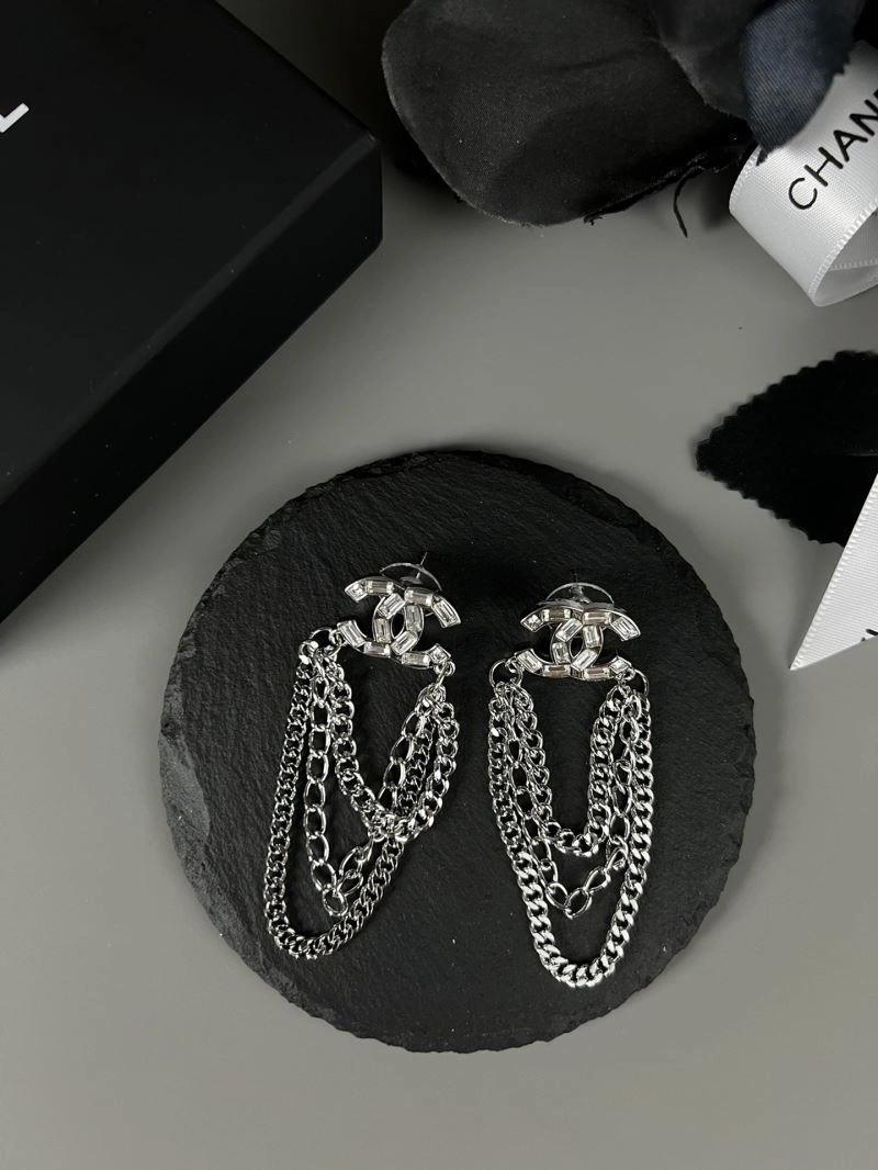 Chic Chanel Earrings 228028