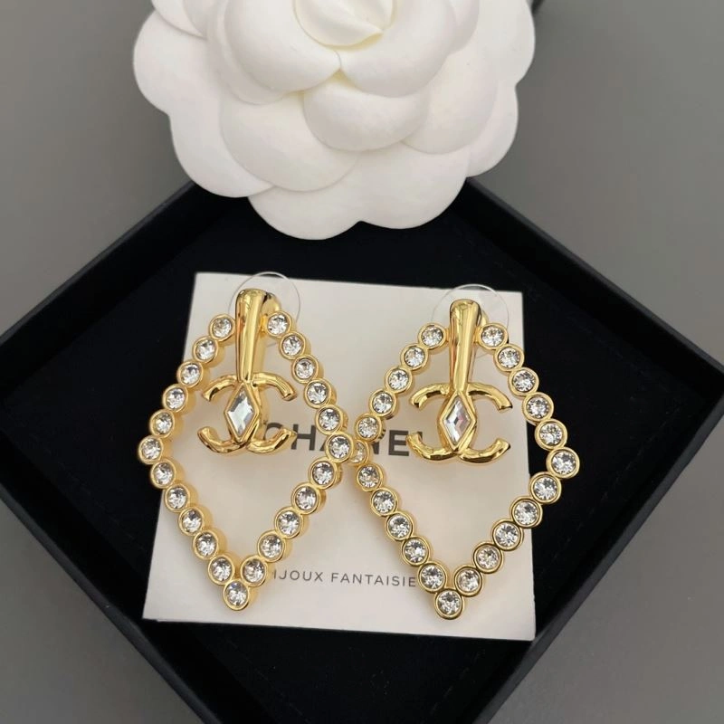 Snug Chanel Earrings 228041