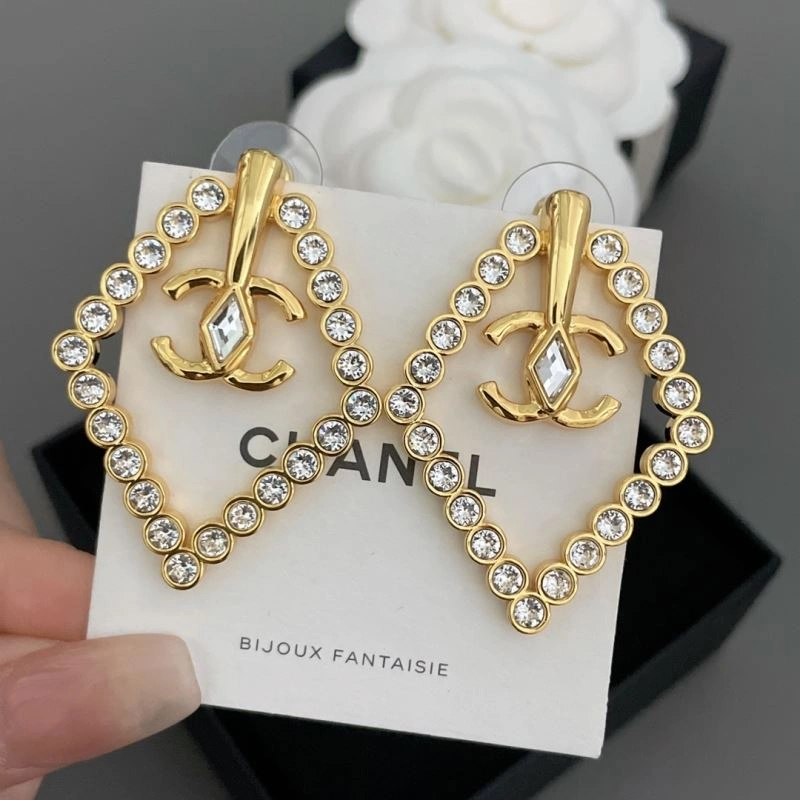 Snug Chanel Earrings 228041
