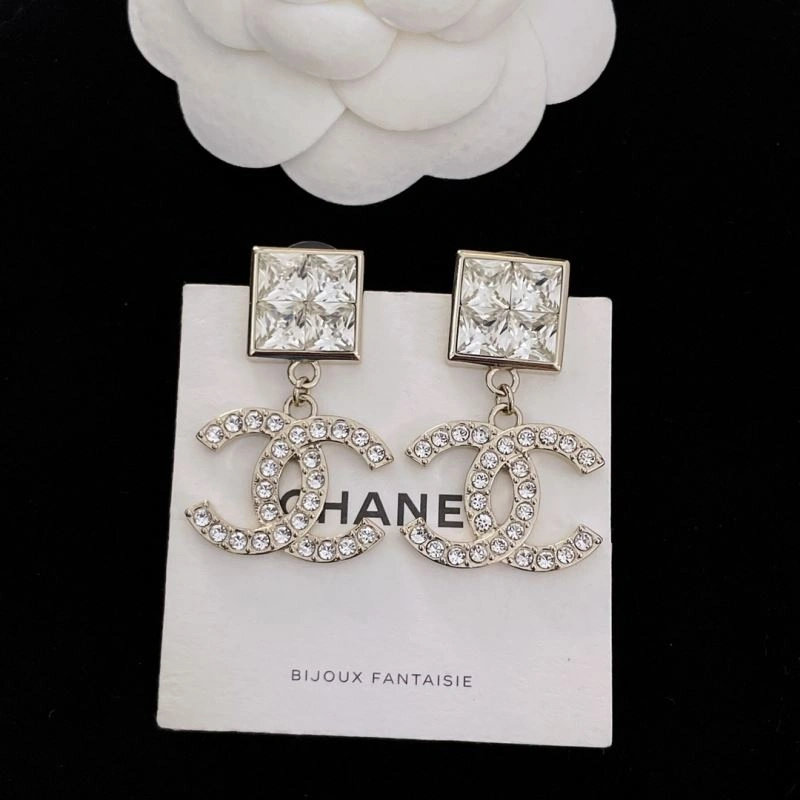 Breathable Chanel Earrings 228010