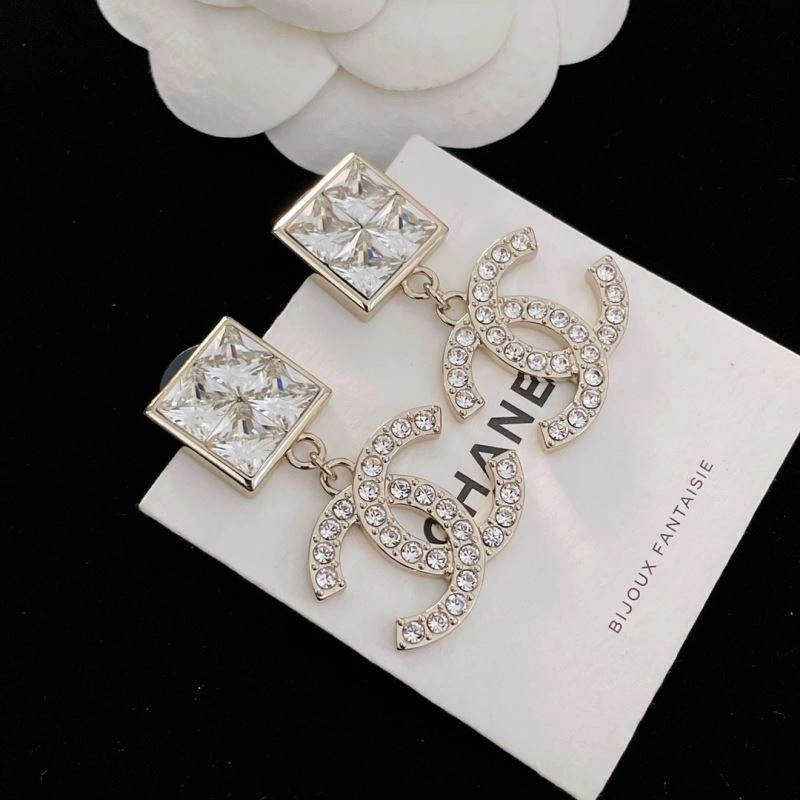 Breathable Chanel Earrings 228010