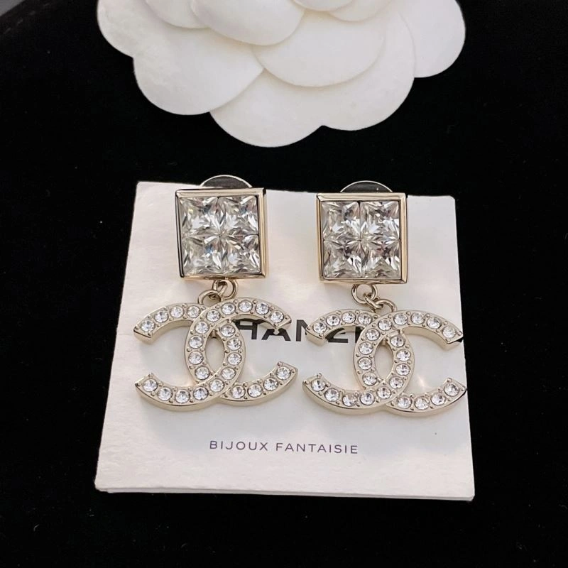 Breathable Chanel Earrings 228010